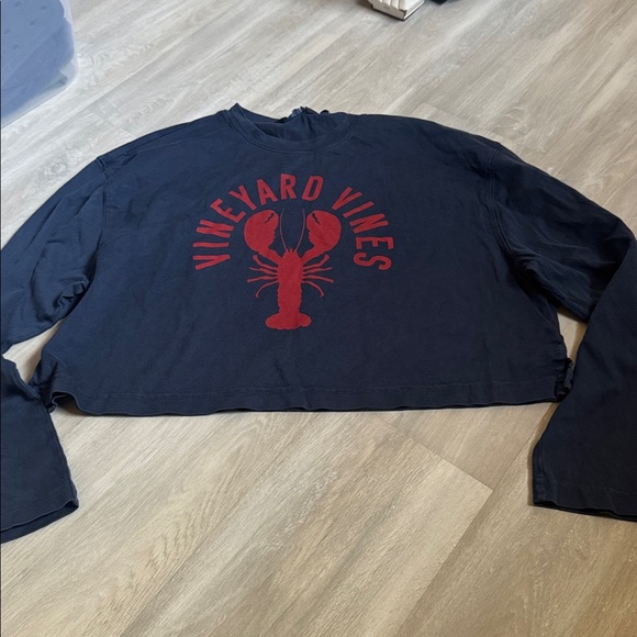 Vineyard Vines Dark Blue Long Sleeve with Red Lobster cropped size large - Picture 1 of 3